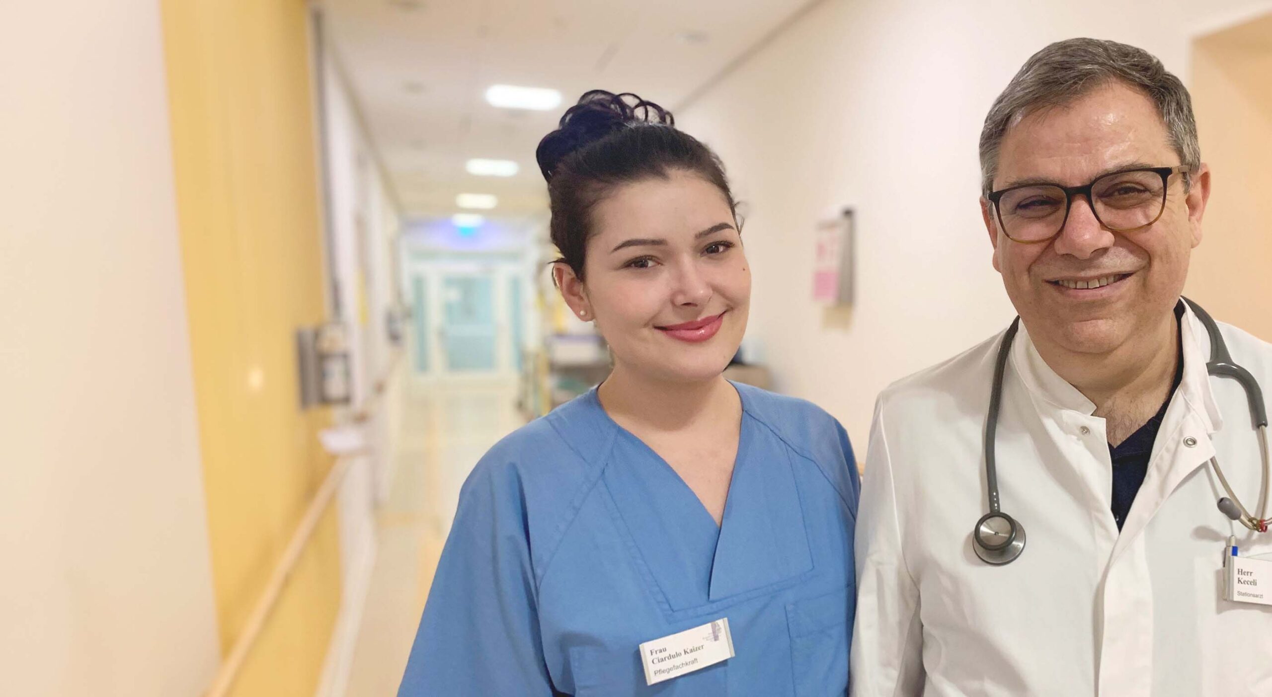 Foto von Sara Ciardulo Kaizer, Pflegefachkraft und Mustafa Keceli, Arzt (Sankt Elisabeth Krankenhaus Eutin)